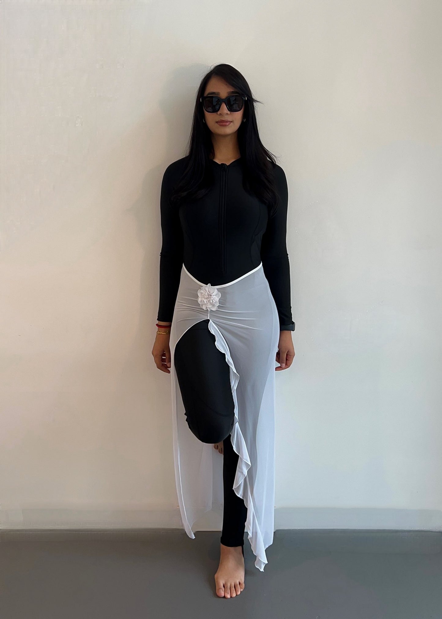 Burkini Femme à Demi-Zip – Manches Longues avec Jupe Blanc – Avec ou sans Hijab
