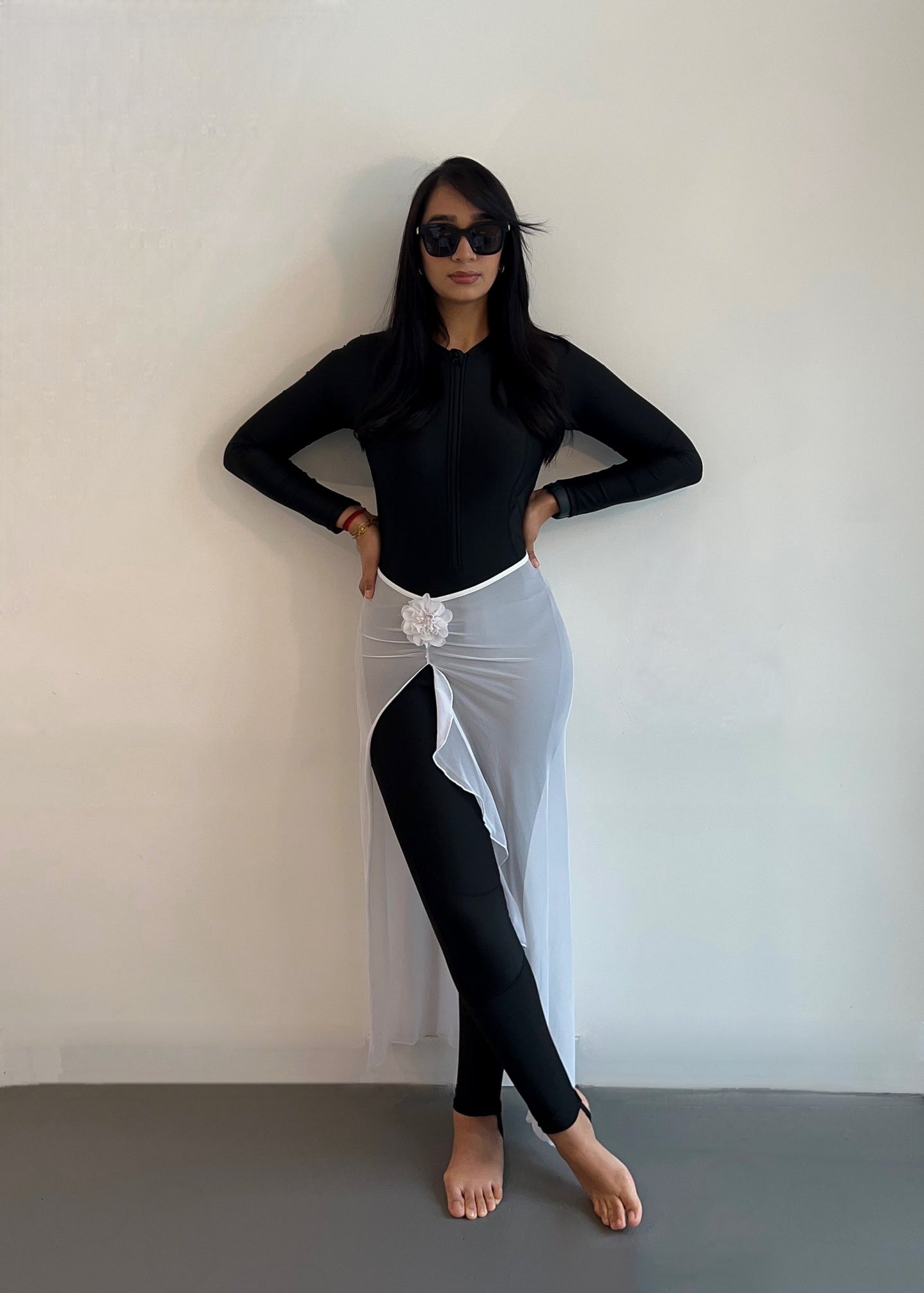 Burkini Femme à Demi-Zip – Manches Longues avec Jupe Blanc – Avec ou sans Hijab