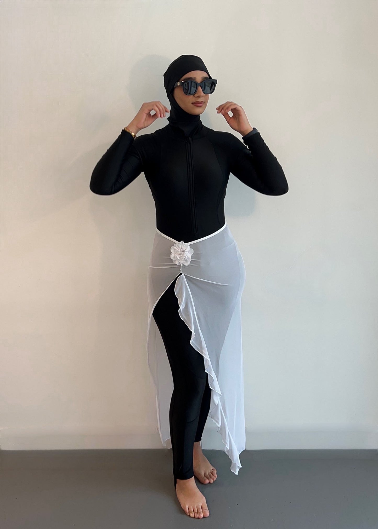 Burkini Femme à Demi-Zip – Manches Longues avec Jupe Blanc – Avec ou sans Hijab