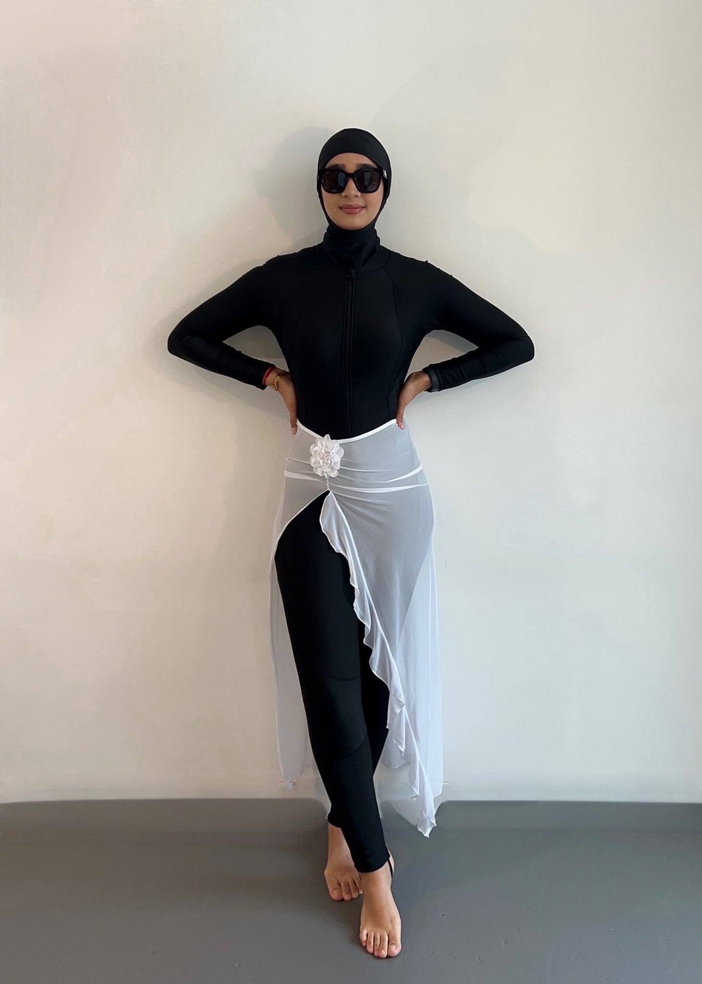 Burkini Femme à Demi-Zip – Manches Longues avec Jupe Blanc – Avec ou sans Hijab